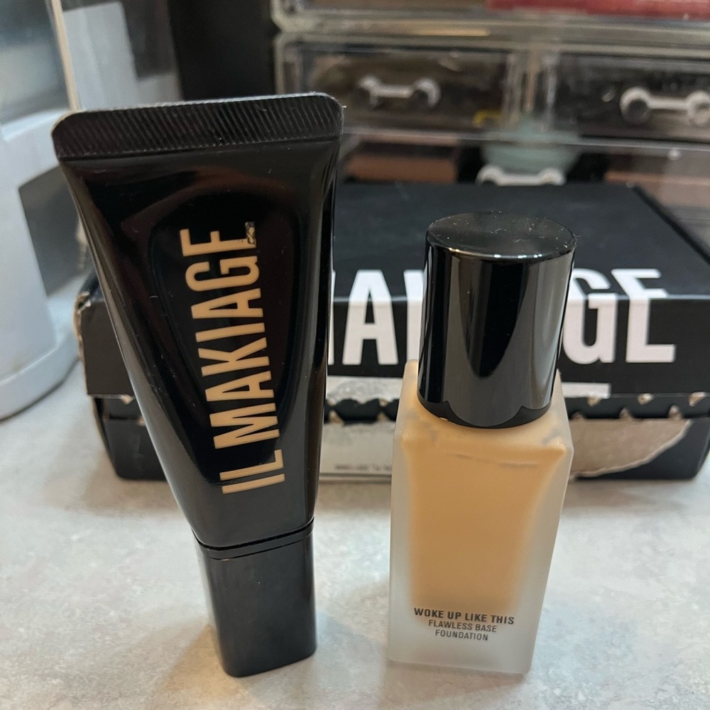 New in box Il Makiage foundation set